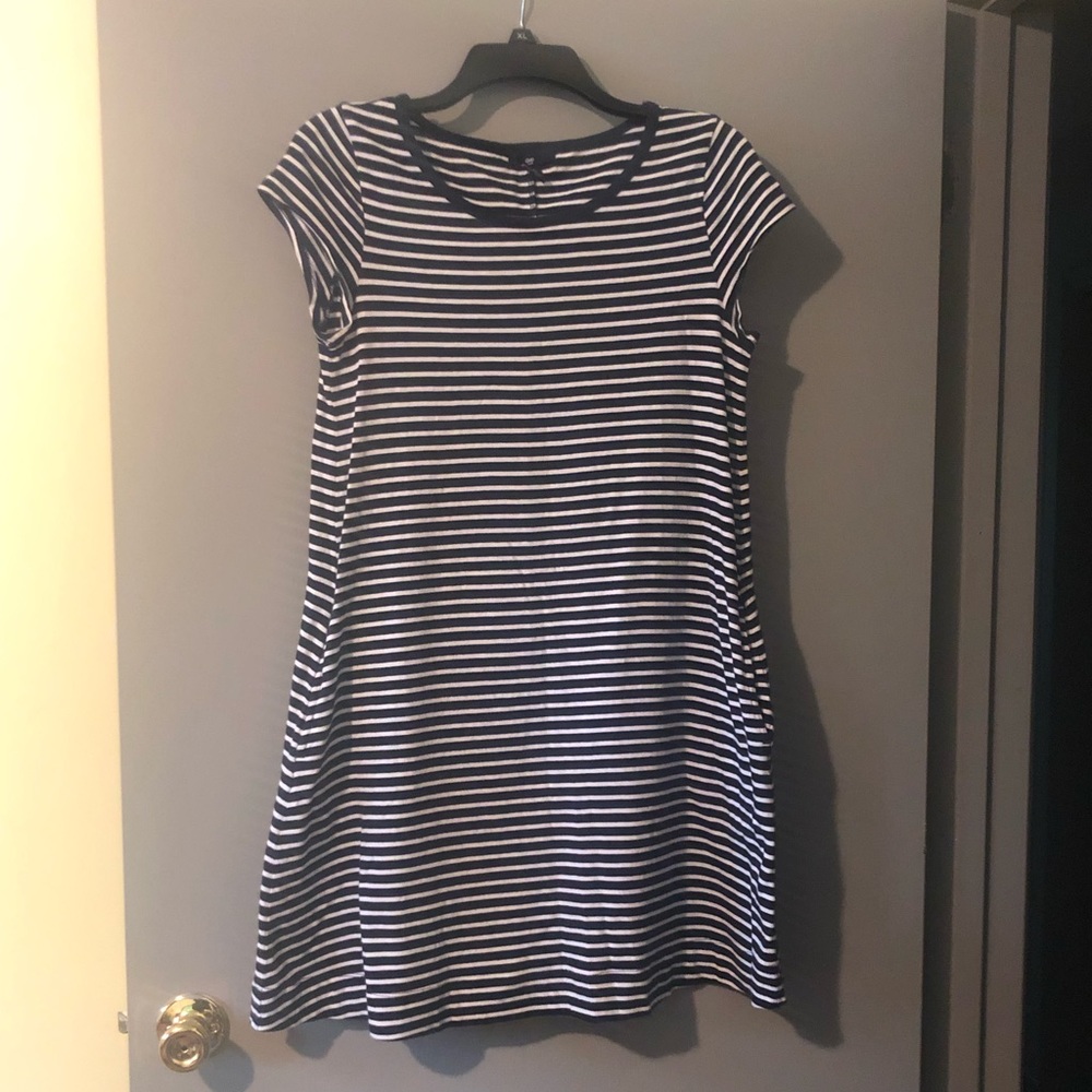 GAP Striped Swing Dress WITH POCKETS 💕